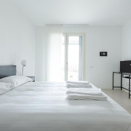 Porta Nuova Bright And Roomy Flat 米兰 外观 照片